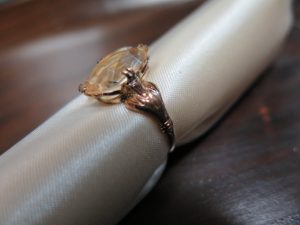 腕に彫　リング