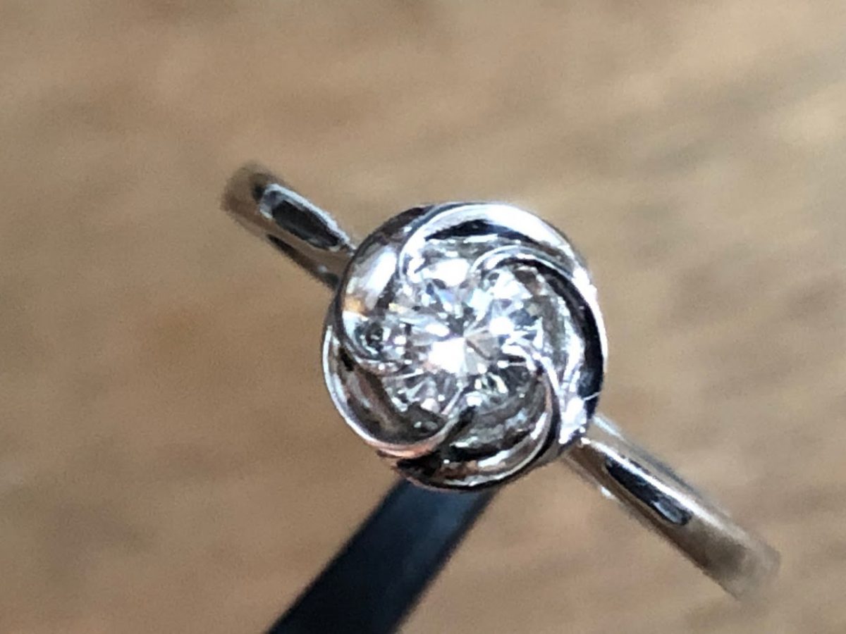 オーダー品 リヴァイヴァル ダイヤモンド ねじ梅 リング Vjj Rv3 13 Vintage Japanese Jewelry 昭和ジュエリー 肥前屋質店 渕上清志